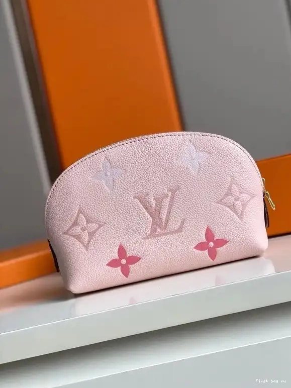 First bag ru LOUIS COSMETIC VUITTON POUCH 0701
